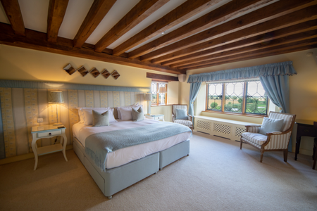 Deluxe Oak room
